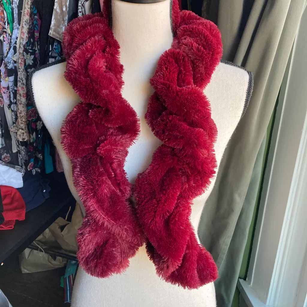 Burgundy soft winter scarf photo 1