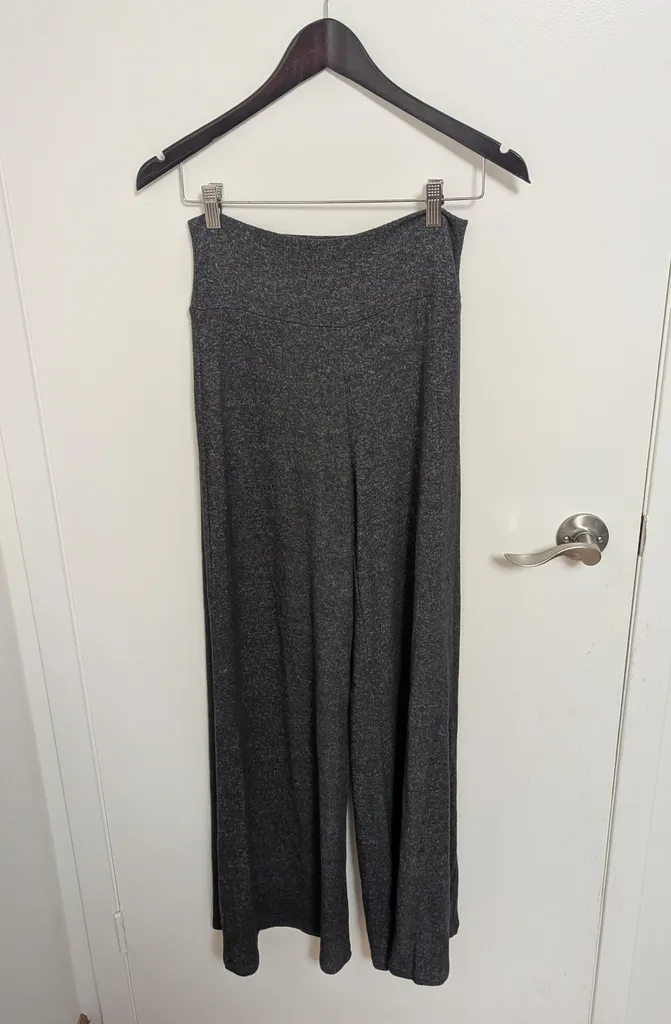 Brand New with Tags Shannon Passero Pant - Women's Size Small photo 1