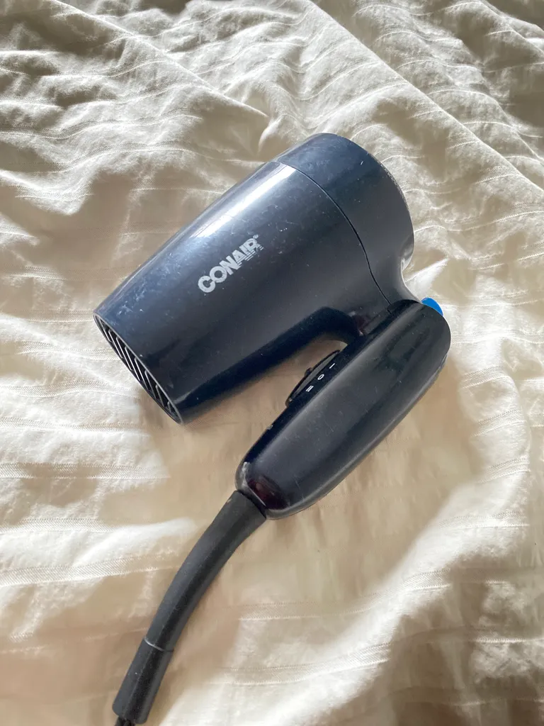 Foldable Conair blow dryer  photo 1