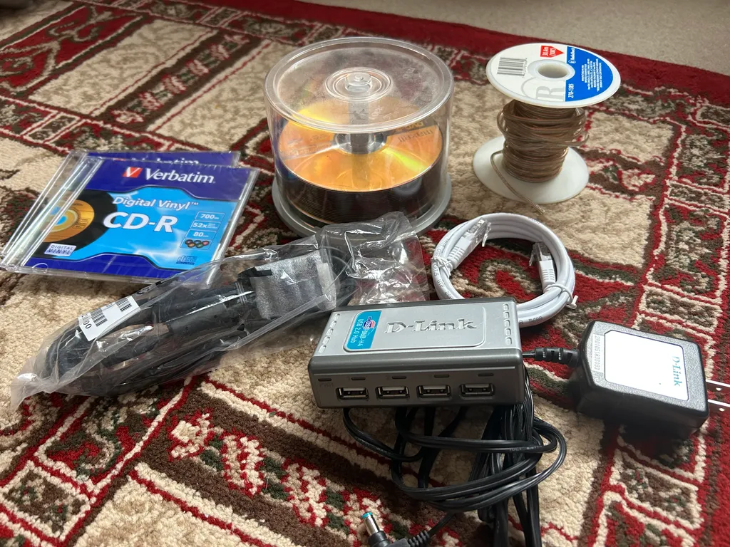 FREE old misc electronics photo 1