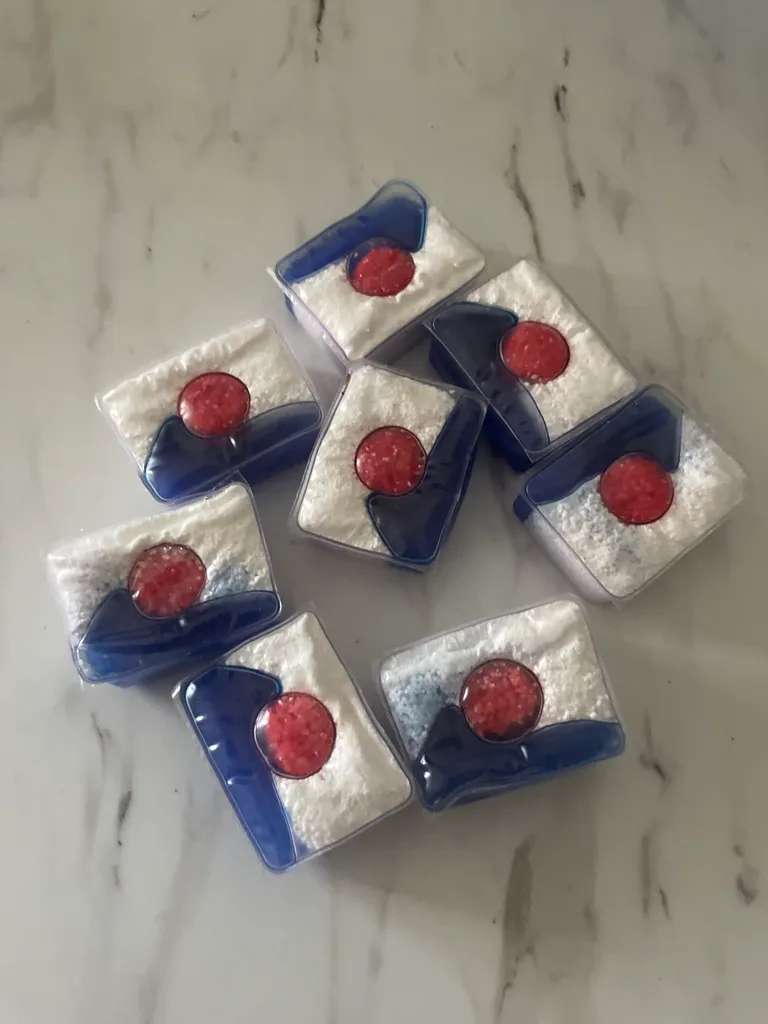 Dishwashing pods photo 1