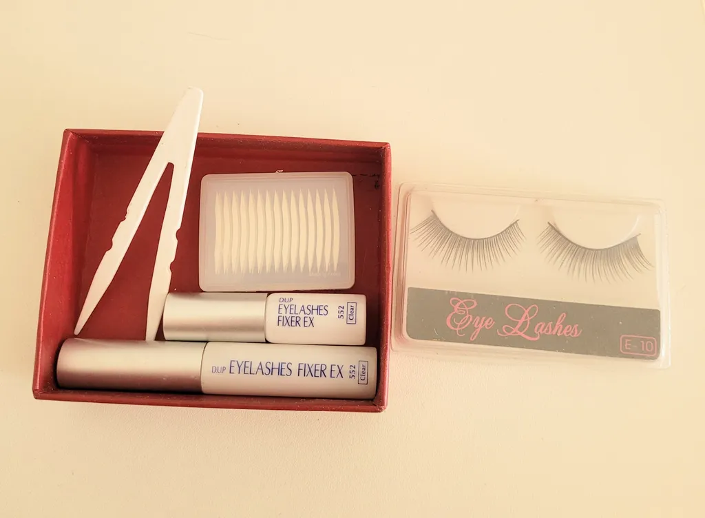 Eyelash Things  photo 1
