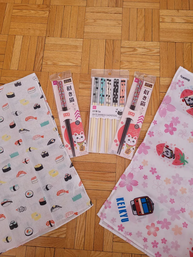 Cat chopstickers and fabric from Japan  photo 1