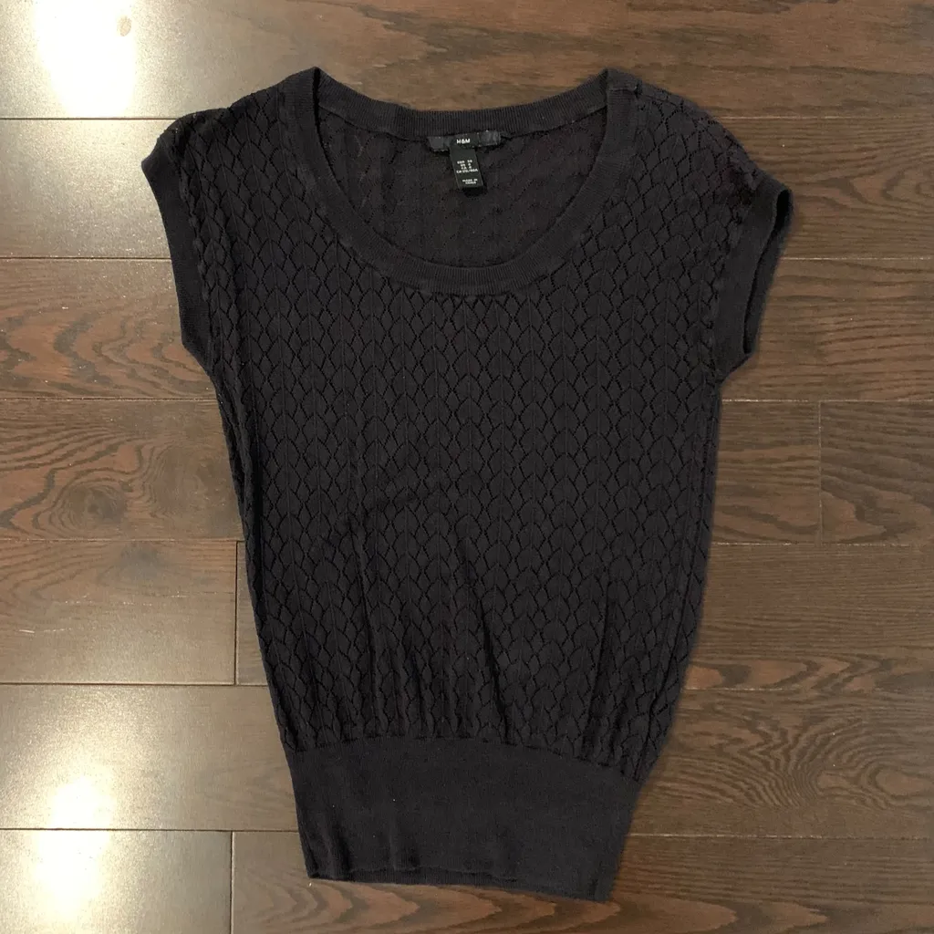 H&M Black Sweater T photo 1