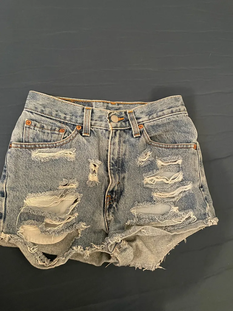levi jean shorts photo 1