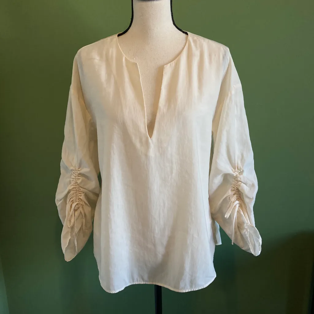 H&M MINIMALIST OATMEAL BLOUSE WITH RUCHED SLEEVES photo 1
