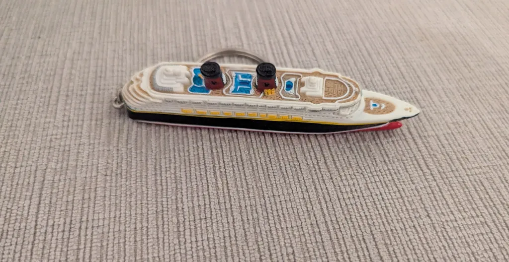 Disney Cruise Line Keychain photo 1