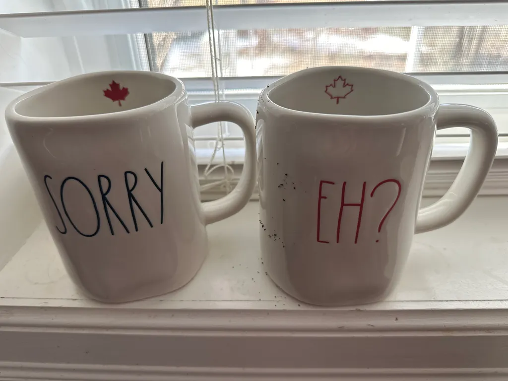 2 large mugs photo 1