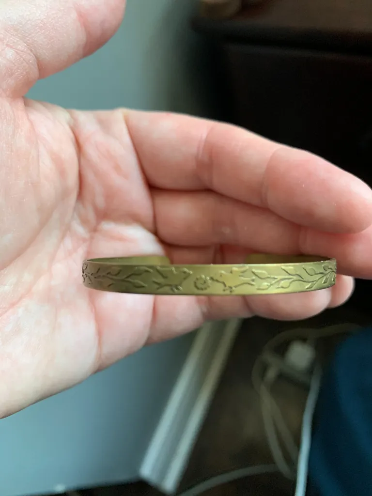 Child’s brass bracelet photo 1