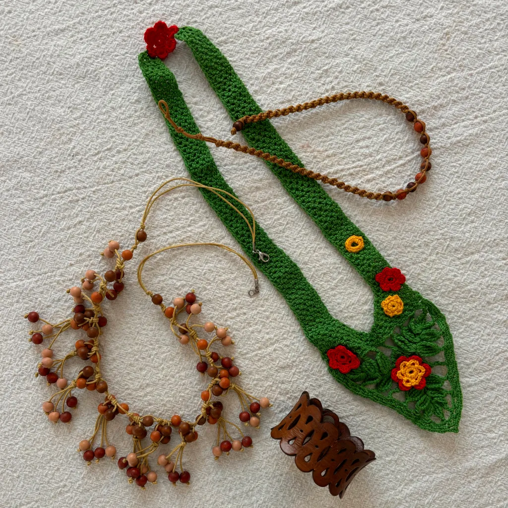 *FREE* Various Jewelry Pieces photo 1