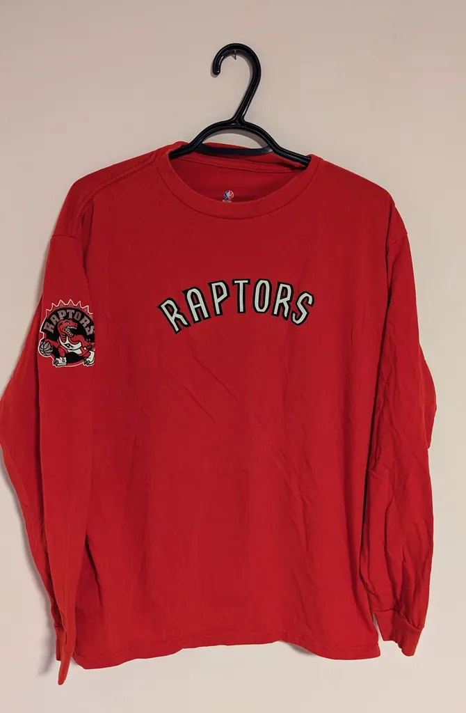 Men's Large Raptors Shirt photo 1