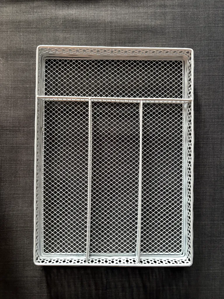 Metal drawer organizer  photo 1