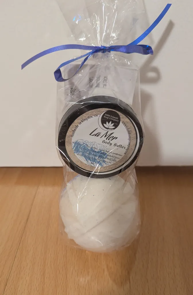 Brand New La Mer Body Butter & Bath Bomb Gift Set photo 1