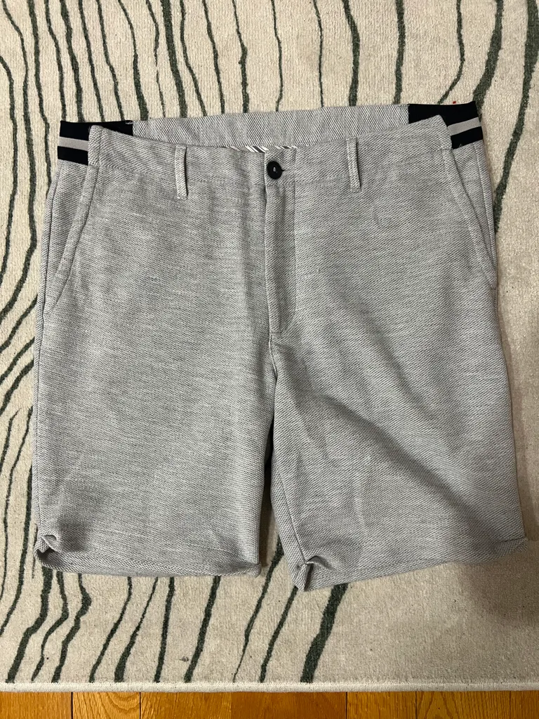 Mens Gray Zara Shorts, Large w. Stretch Waist photo 1