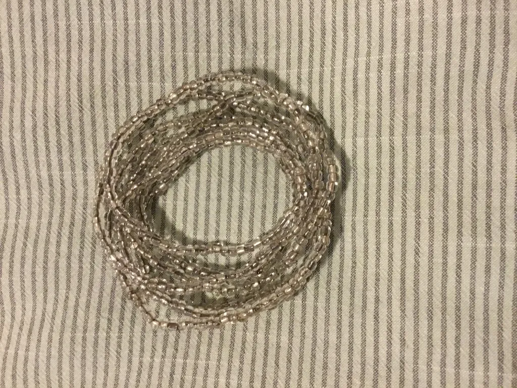 Clear glass beads photo 1