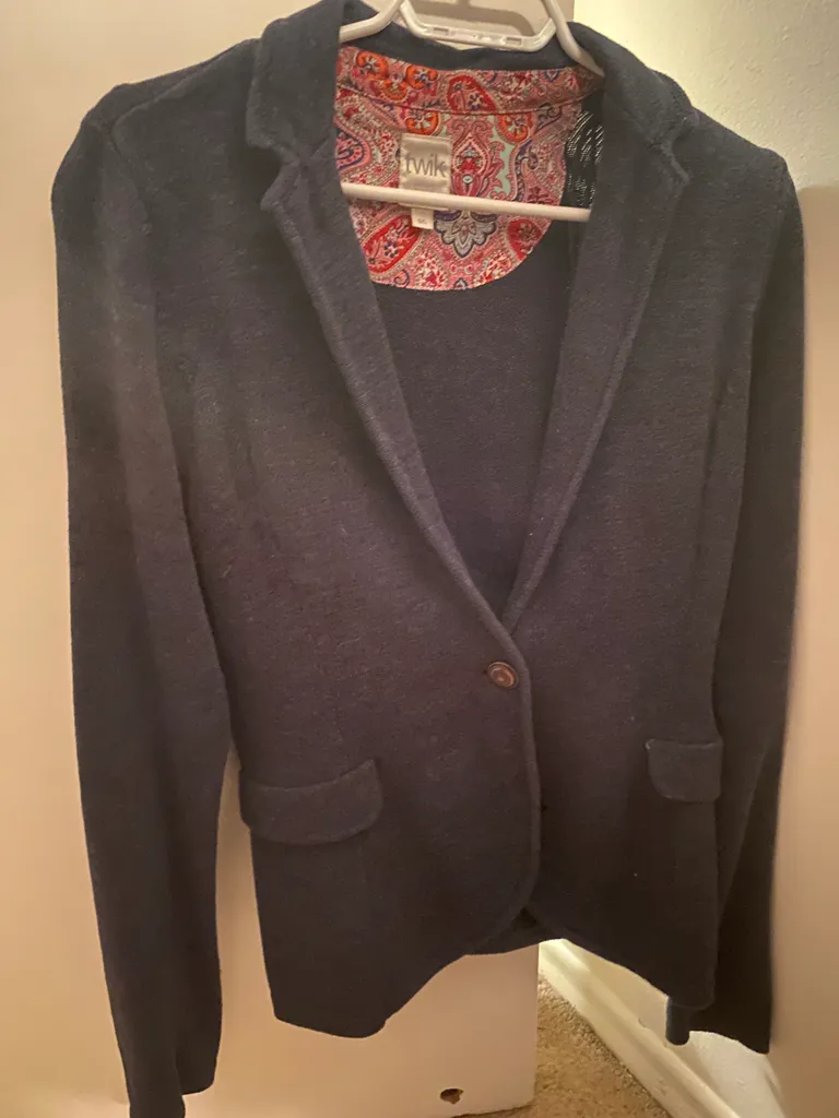 “Women’s” Blazer Bundle - M/L - 7 available! Read ad to see all! photo 1