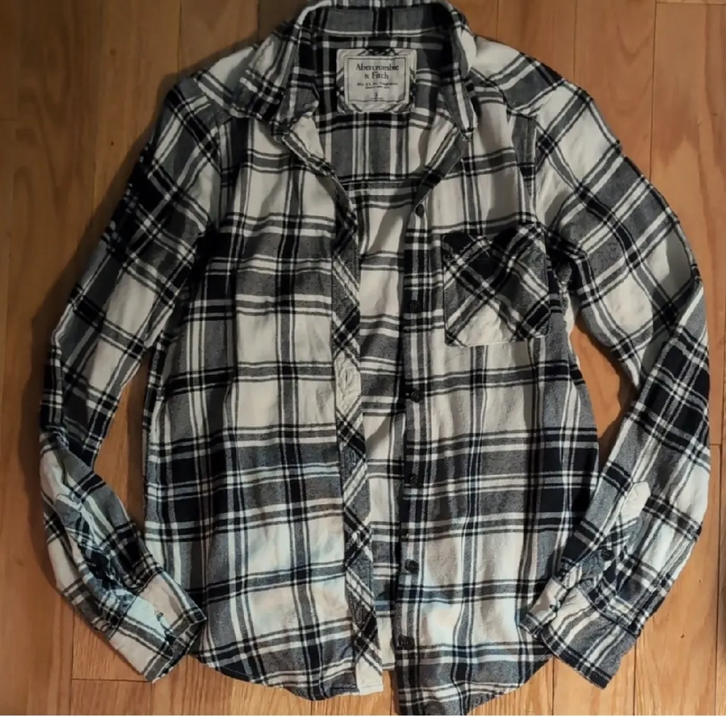 Abercrombie and Fitch plaid shirt photo 1