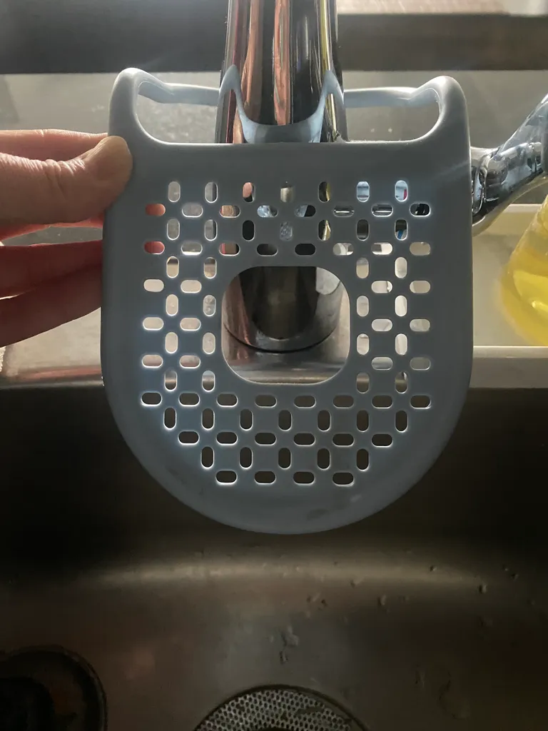 kitchen sponge/brush holder photo 1