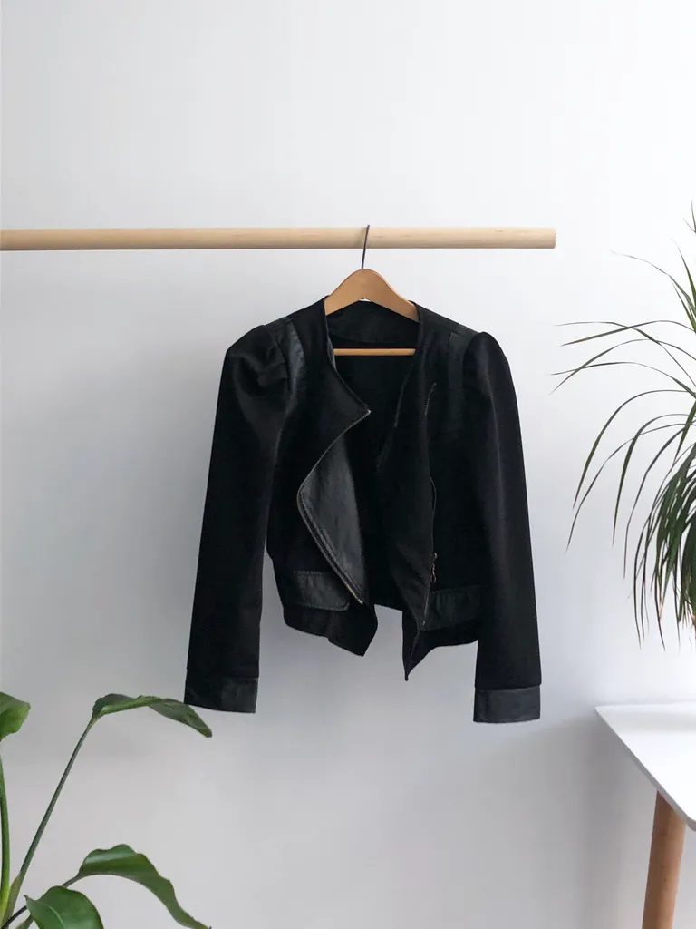 OS - Black Fitted Jacket photo 1