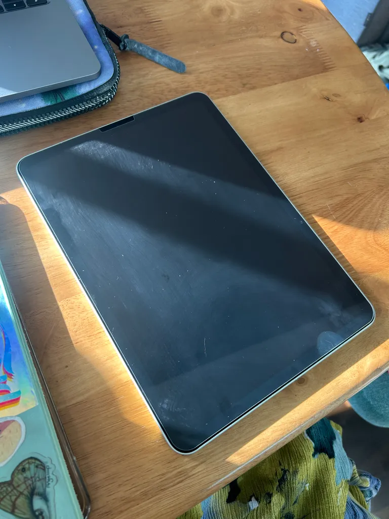 iPad Air 4 + Apple Pencil 2nd gen + Magic Keyboard photo 1