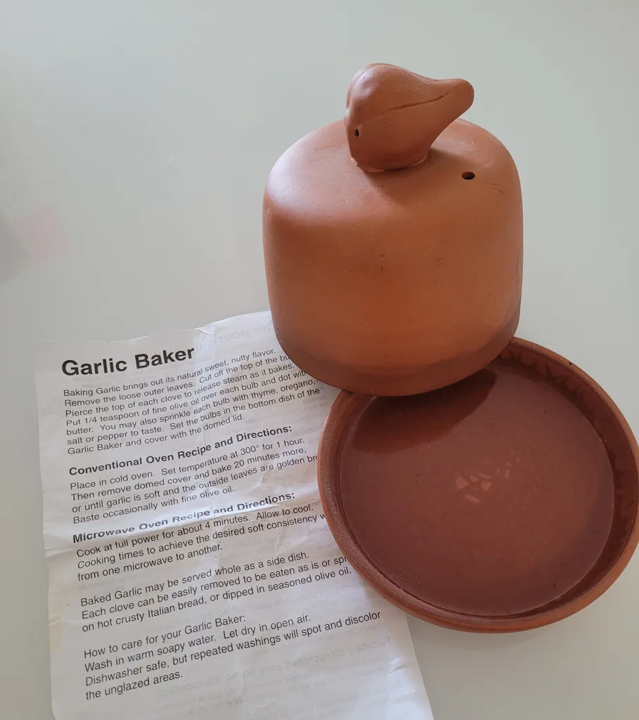 Garlic Baker  photo 1