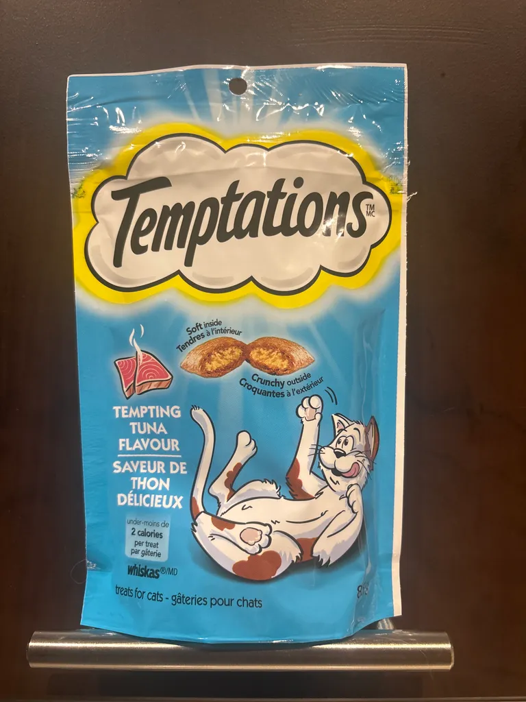 Temptations cat treats  photo 1