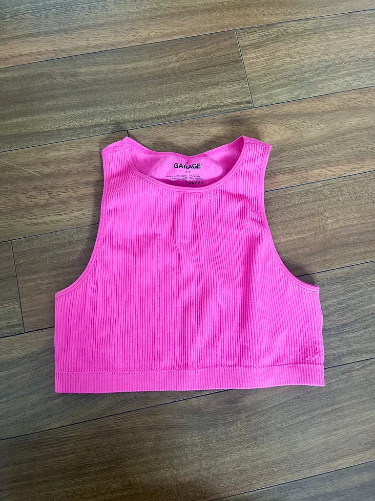 Garage Crop Top photo 1