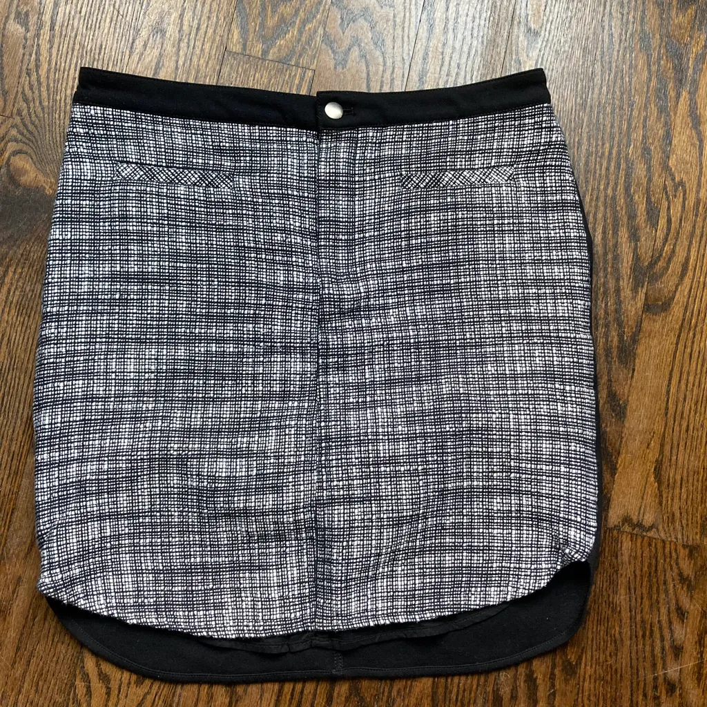 CLUB MNACO TWEED PRINT SKIRT SIZE 10ISH photo 1