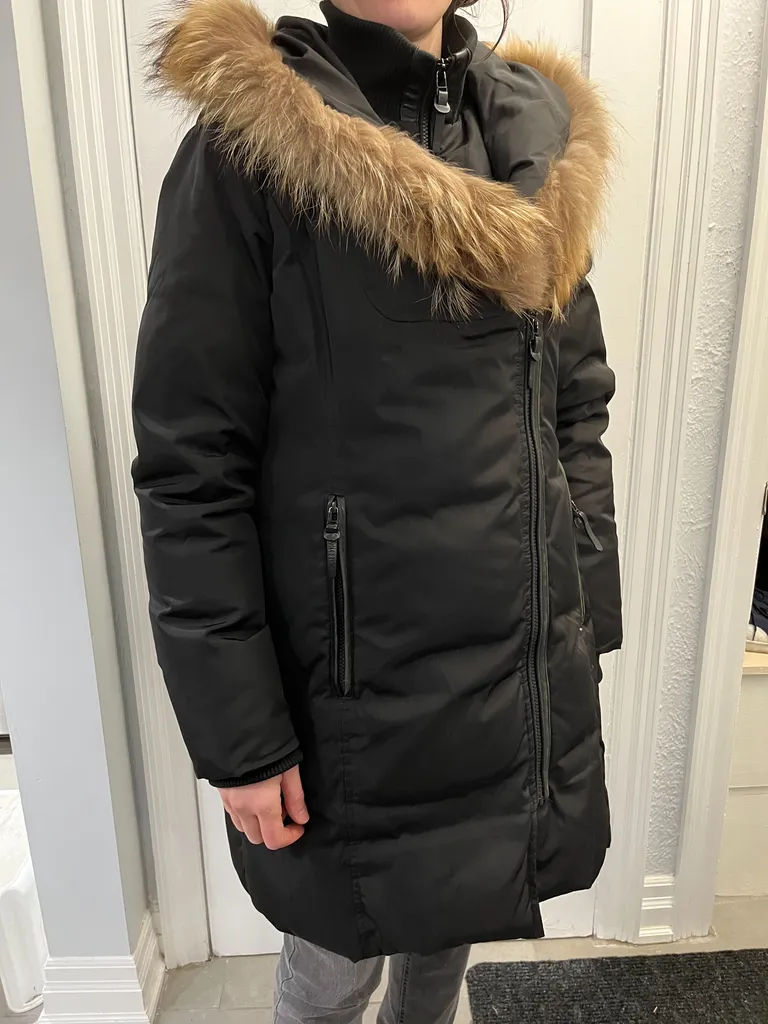 Warm winter coat size L photo 1