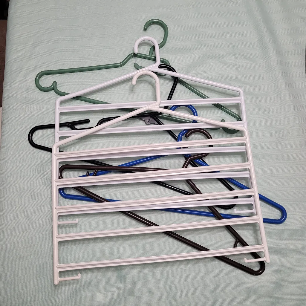 Pant hangers  photo 1