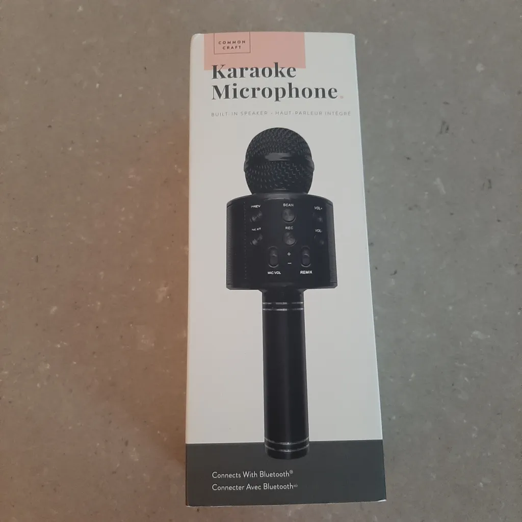 Kareoke Microphone photo 1
