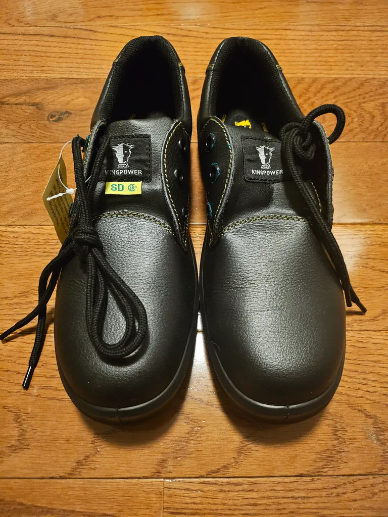 KPR Safety Shoes - size 10 men's  photo 1