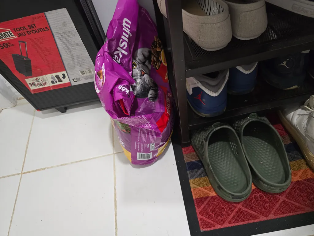 Whiskas cat food more then a quarter full photo 1