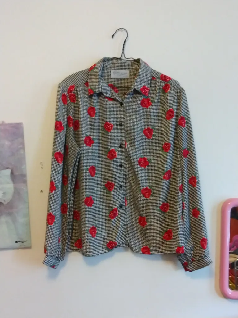 Vintage rose print gingham blouse photo 1