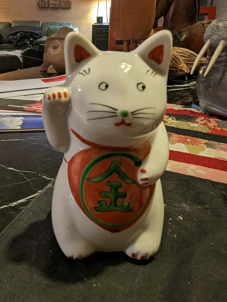 Ceramic Japanese Cat photo 1