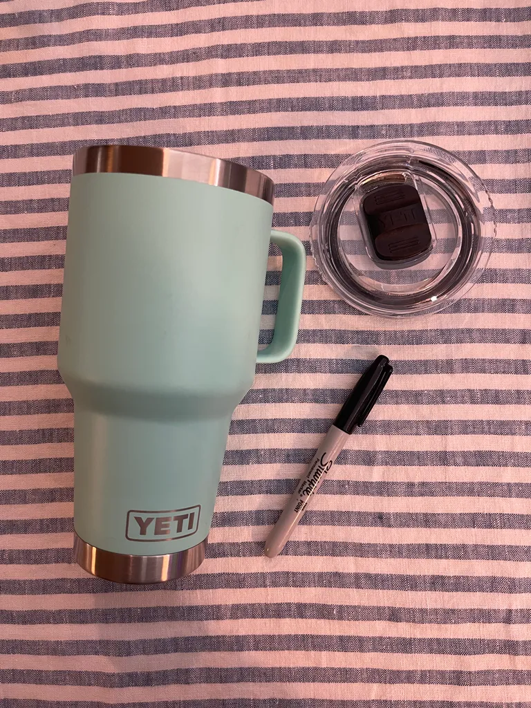 30oz Turquoise Yeti Tumbler photo 1