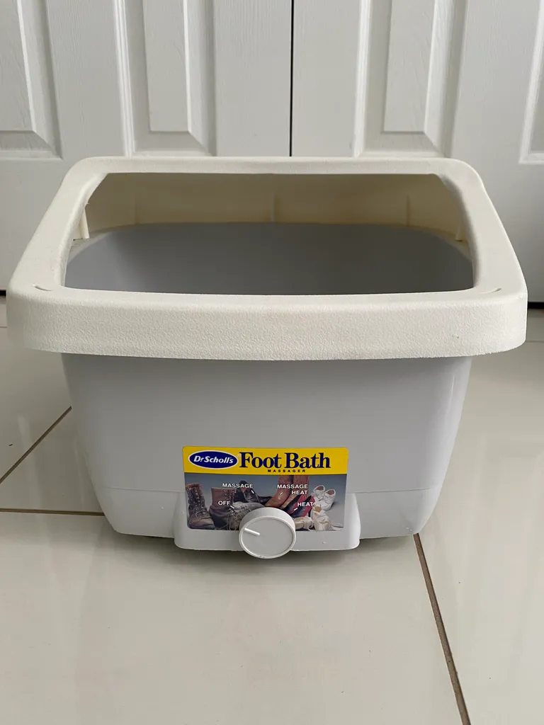 Dr. Scholl’s Foot bath photo 1