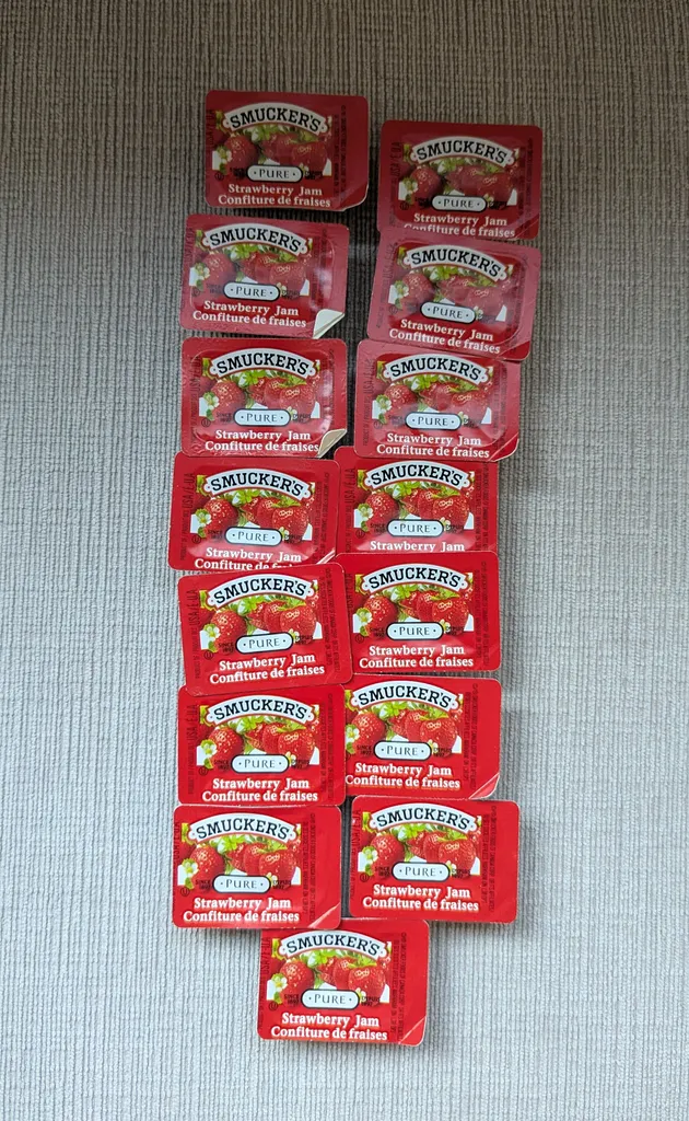 Brand New Bulk Smucker's Strawberry Jam Single-Serve Packets photo 1
