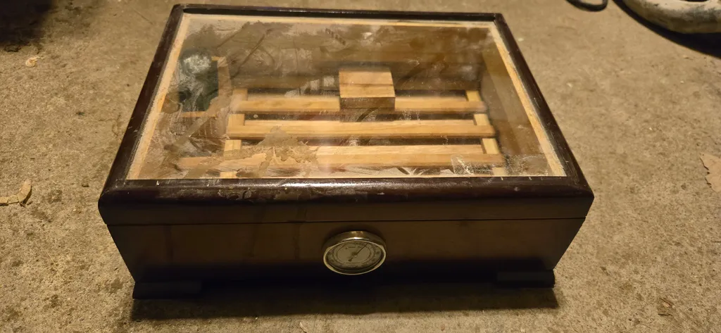 Cuban humidor photo 1