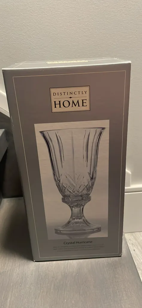 🎁 Crystal hurricane vase. 5.5x12”. New photo 1
