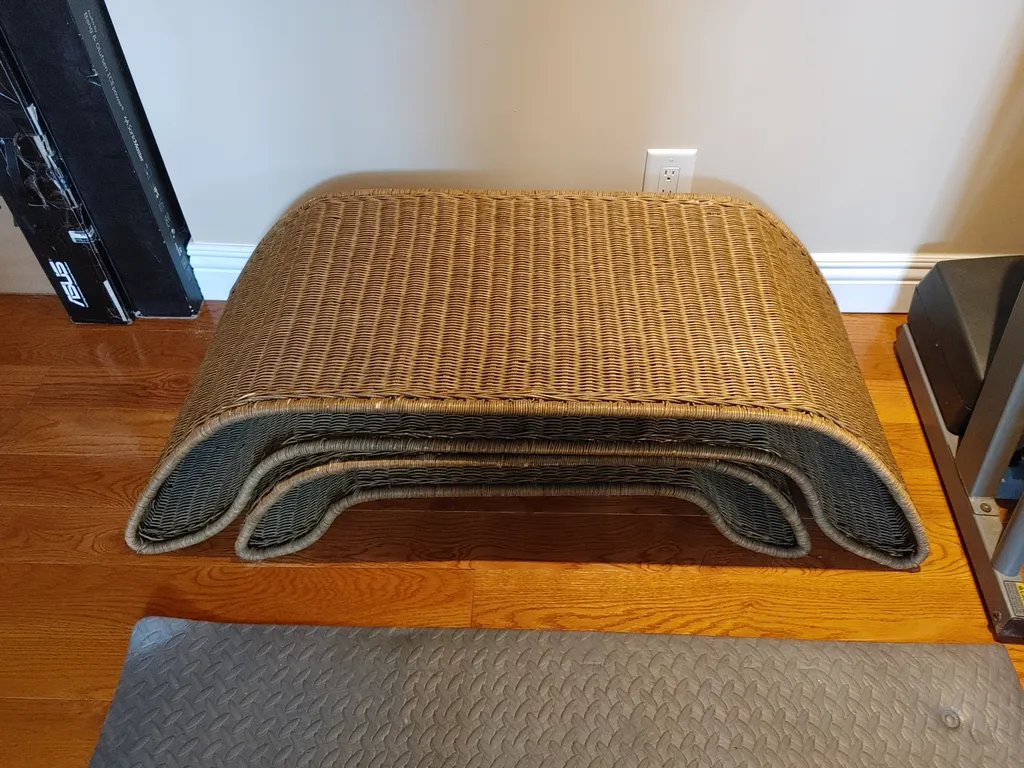 Wicker Table photo 1