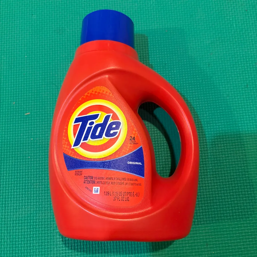 Tide liquid laundry clothes detergent soap  photo 1