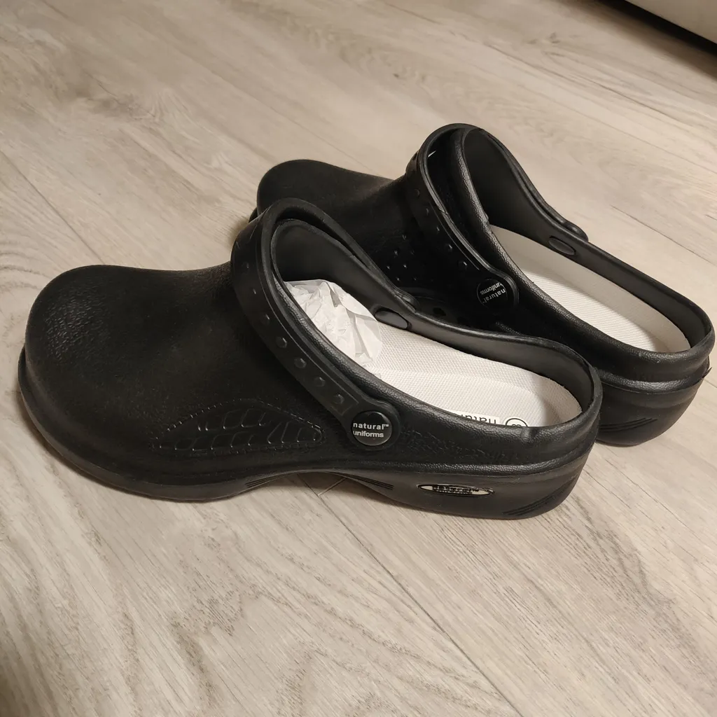 New Clogs with Strap  photo 1