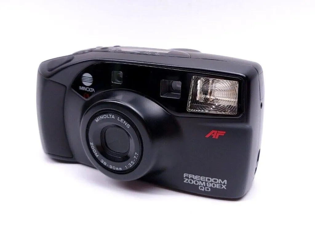  Automatic 35mm film camera (80s or 90s) photo 1