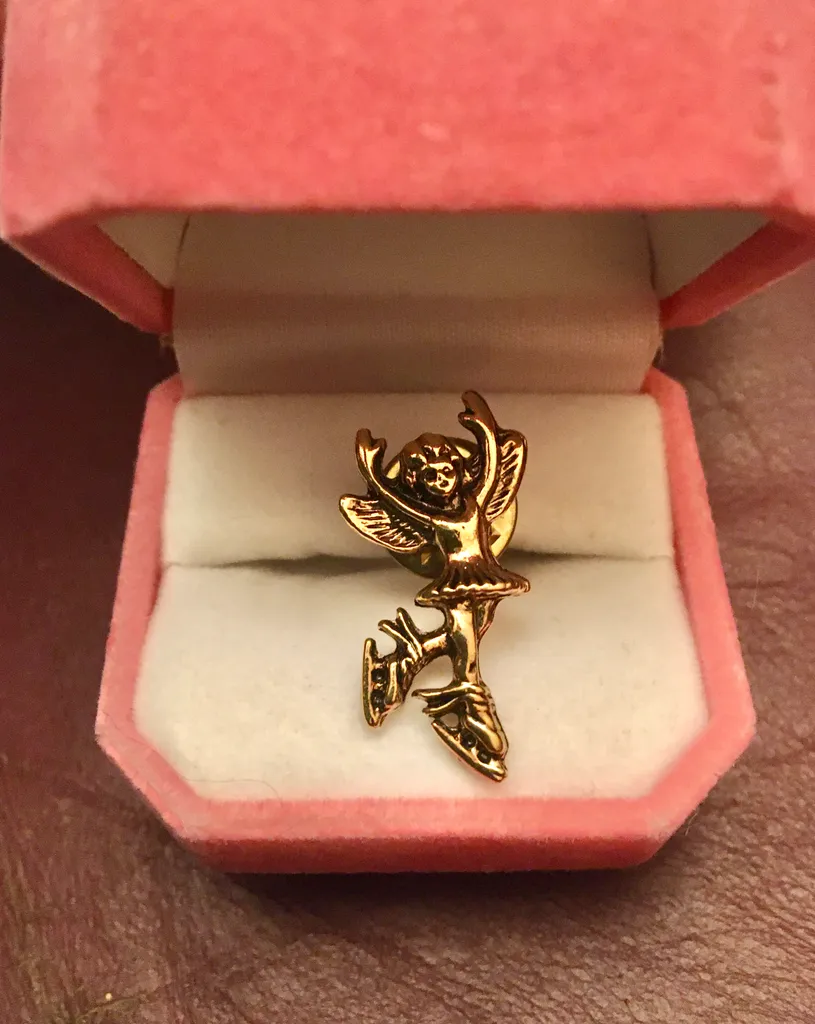 Figure Skating Pin photo 1