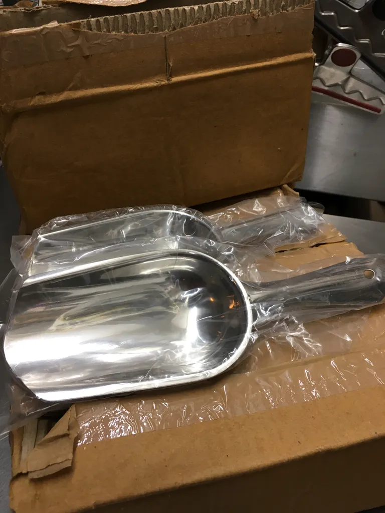 Metal bar scoops photo 1