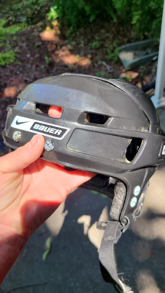 Hockey helmet photo 1