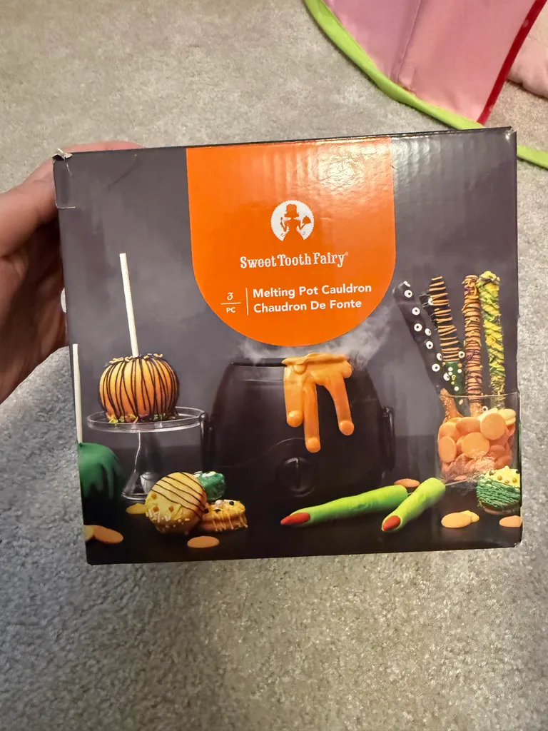 Melting pot cauldron  photo 1