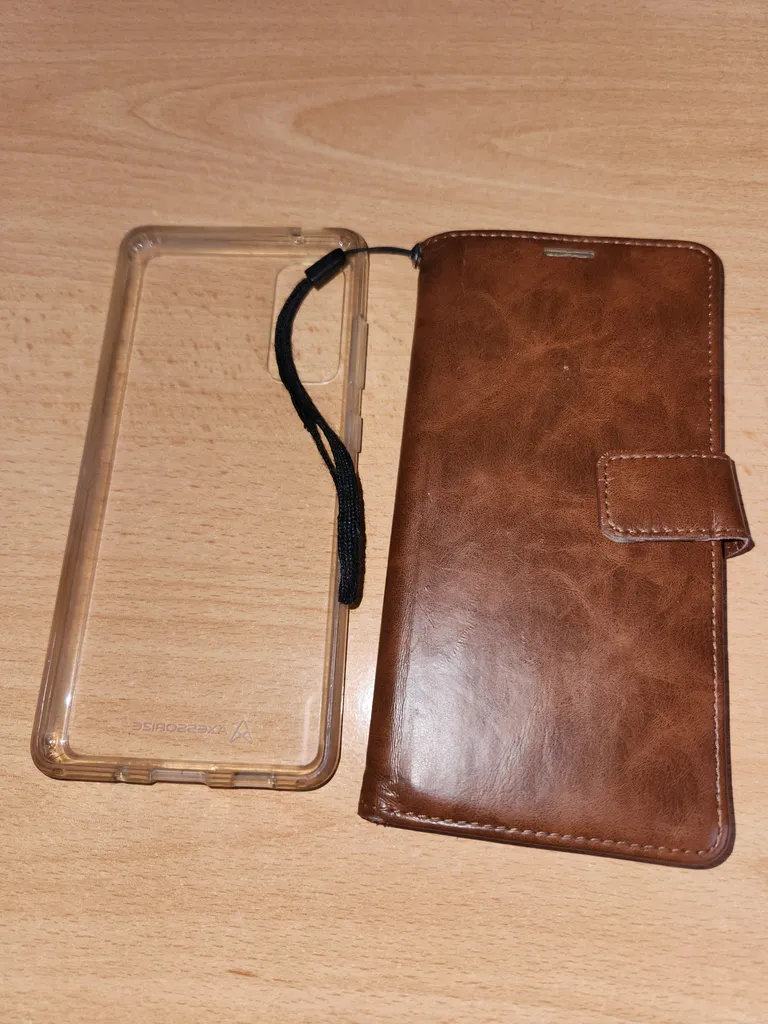 Samsung 20FE cases photo 1