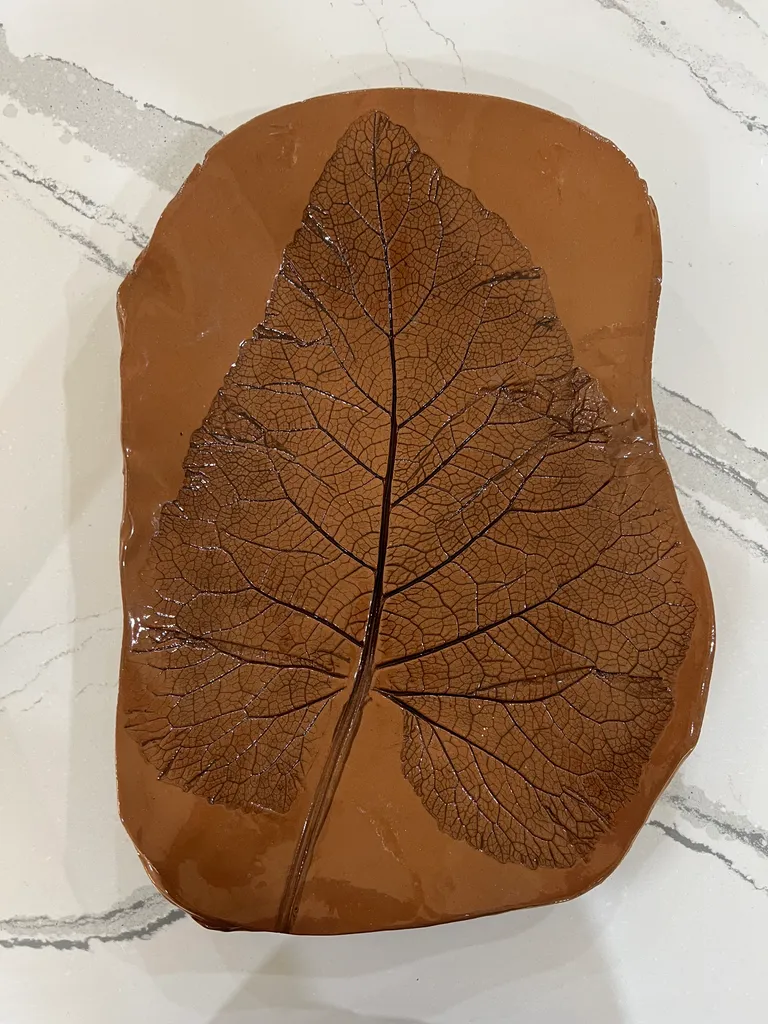 🍁 Ceramic Platter with Leaf Design, 19.5" x 13" photo 1